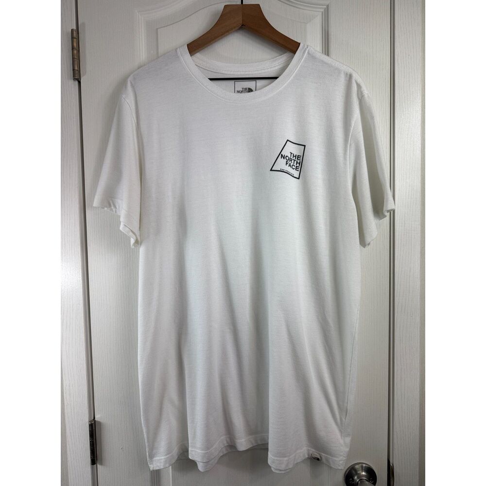 The North Face White Graphic Logo T Shirt Men’s XL Outdoor Casual Tee